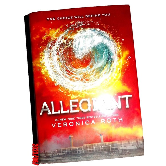 Allegiant by Veronica Roth 2013 Hardcover Dust Jacket Divergent Series READ - Picture 1 of 8